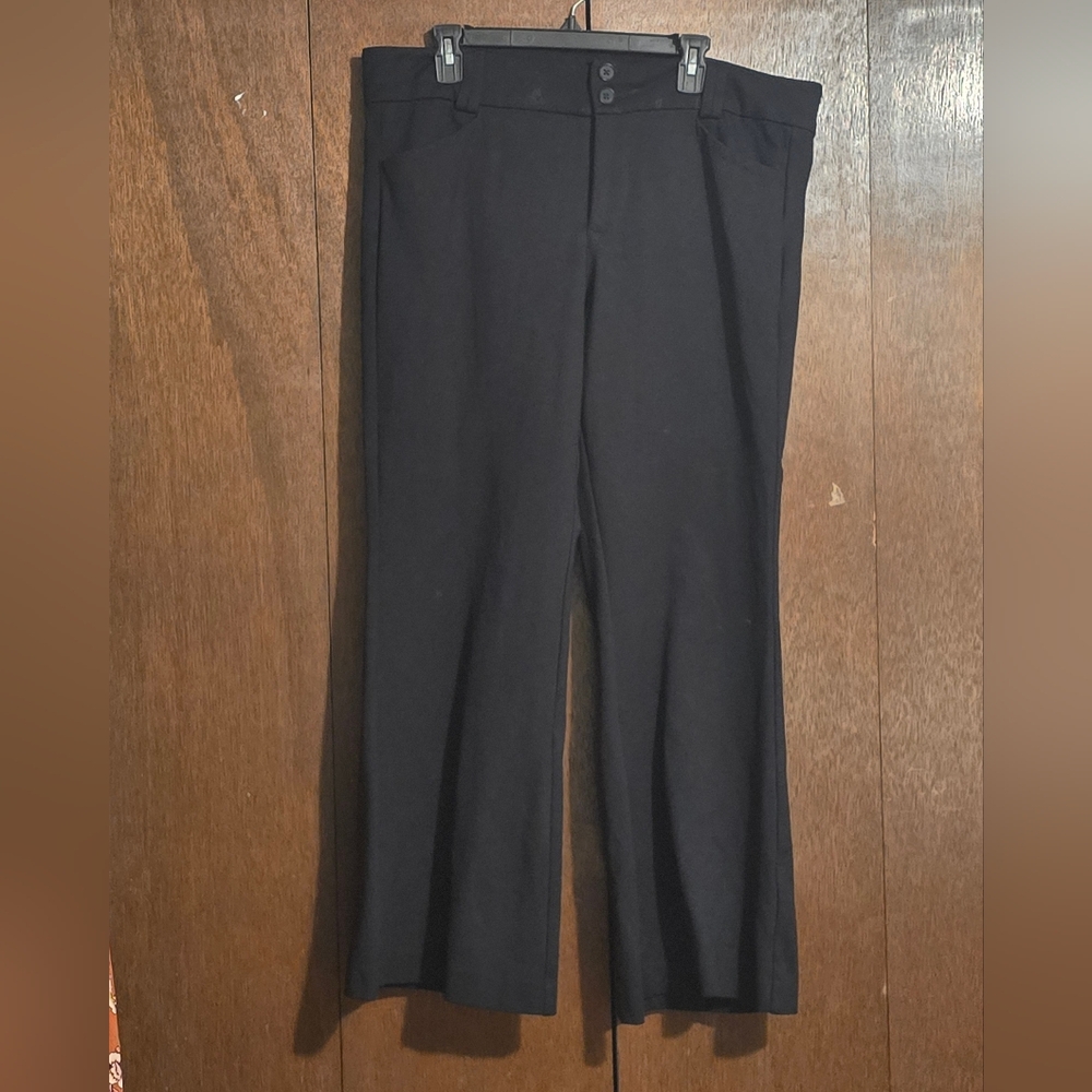 Studio By Torrid Womens Ponte Trouser A-Line Flare Black